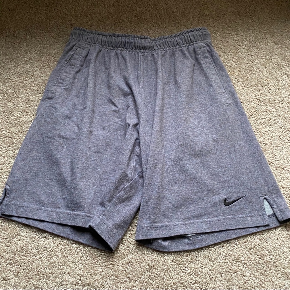 Nike Comfy Shorts - Picture 1 of 3